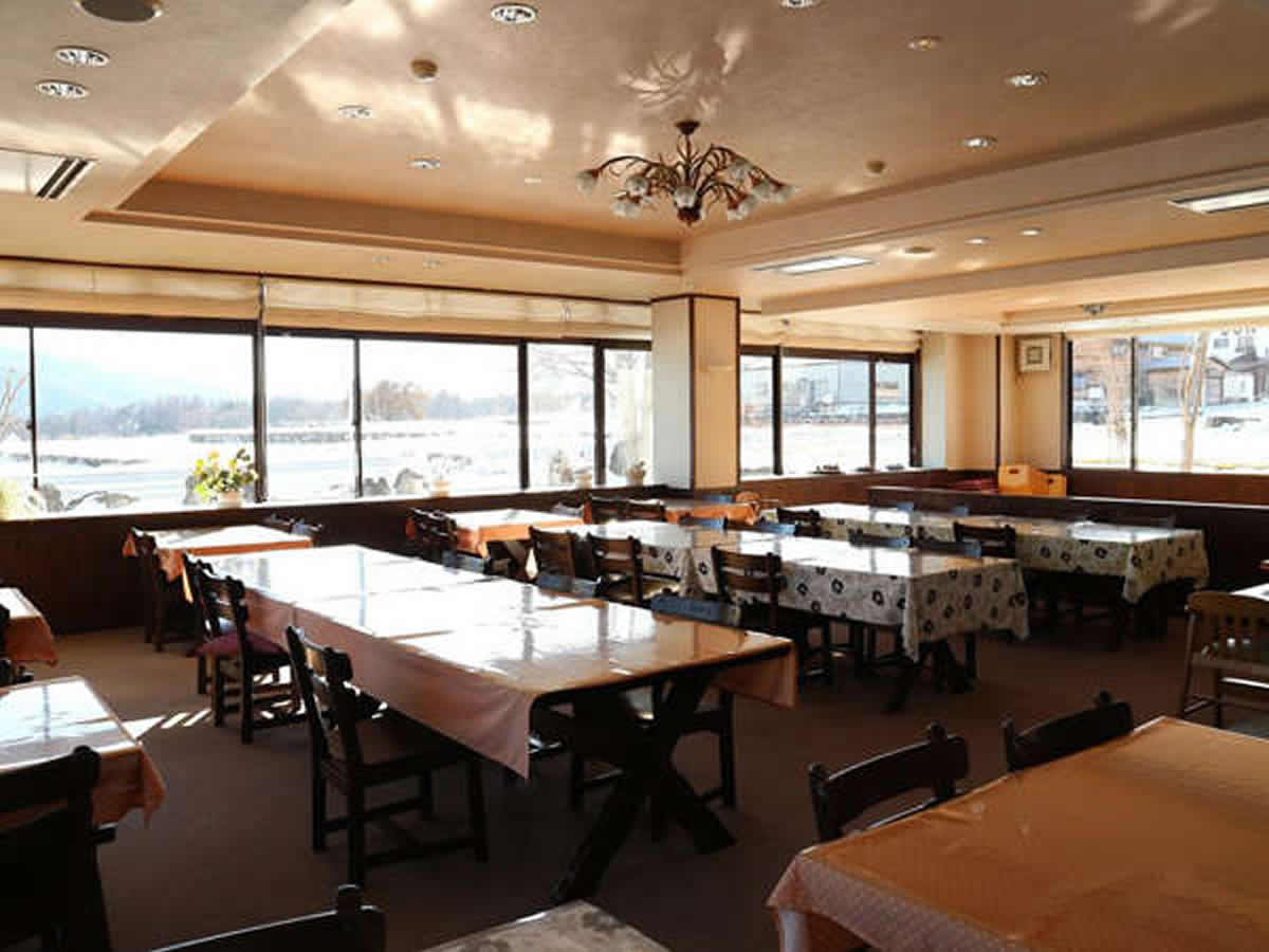 長野駅出発 バスで行く 白馬エスキーナ1泊（朝食付） Hakuba47＆ 白馬五竜スキー場リフト券付宿泊パックのイメージ